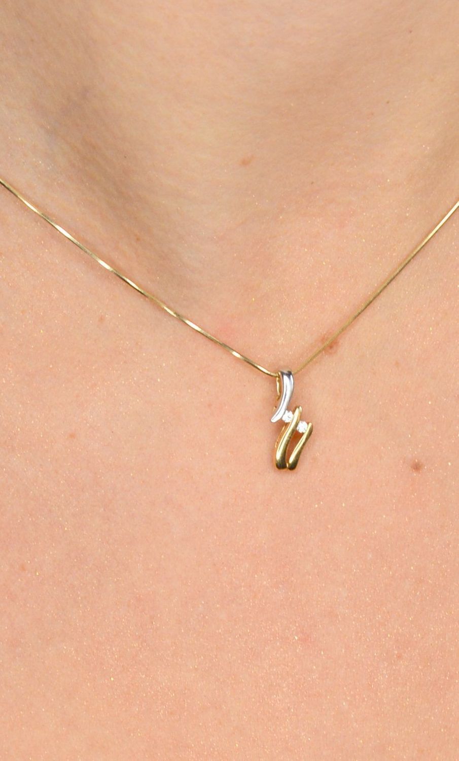 Zawieszka złota DIAMENT białe złoto, diamenty 0660027173 HSI.jpg